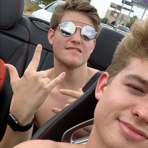 Meet your Posher, Evan